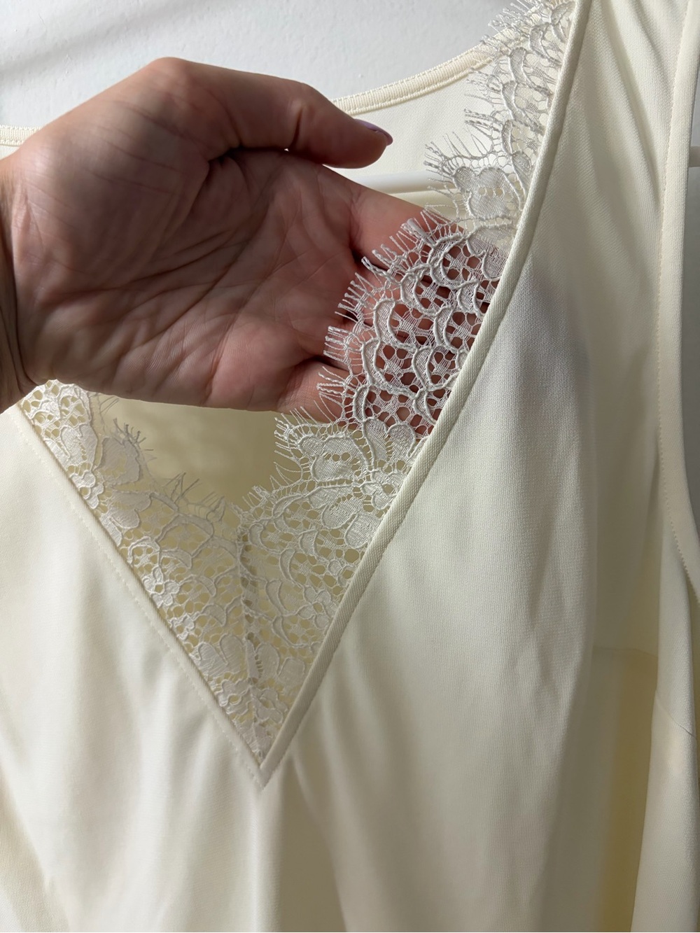 Lace Trim V-Neck Top - Picture 3 of 4